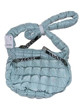 1201. FREE PEOPLE Quilted carryall bag in Sterling/ Blue ground NWT $58